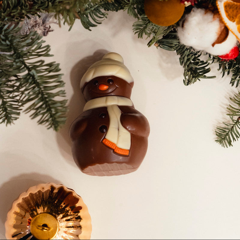 Шоколадово снежно човече 14.00 лв / 7.16 €