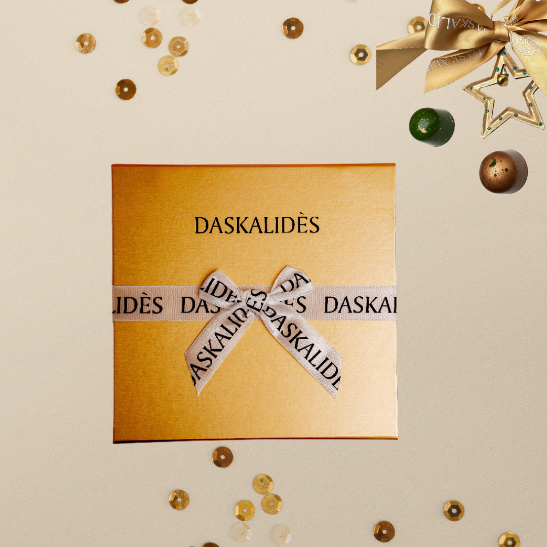 Новогодишна бонбониера Daskalidès Black Sea със златна визия 49.90 лв / 25.51 €