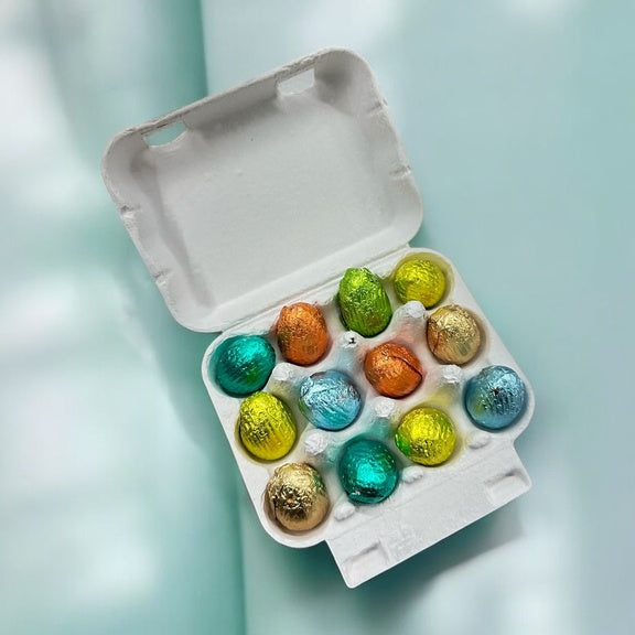 Арт бонбониера с шоколадови яйчица