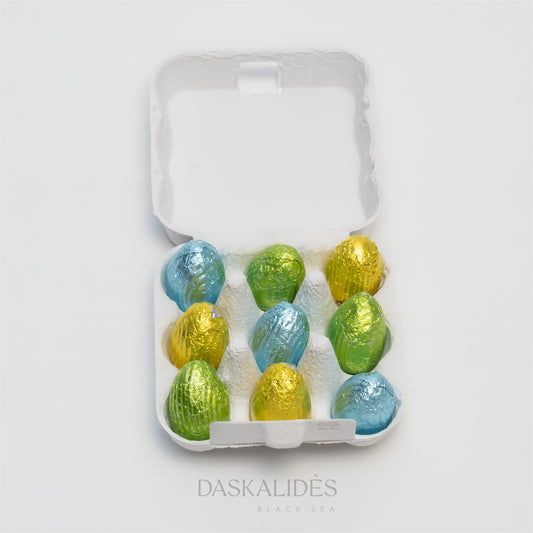 Арт бонбониера с шоколадови яйчица