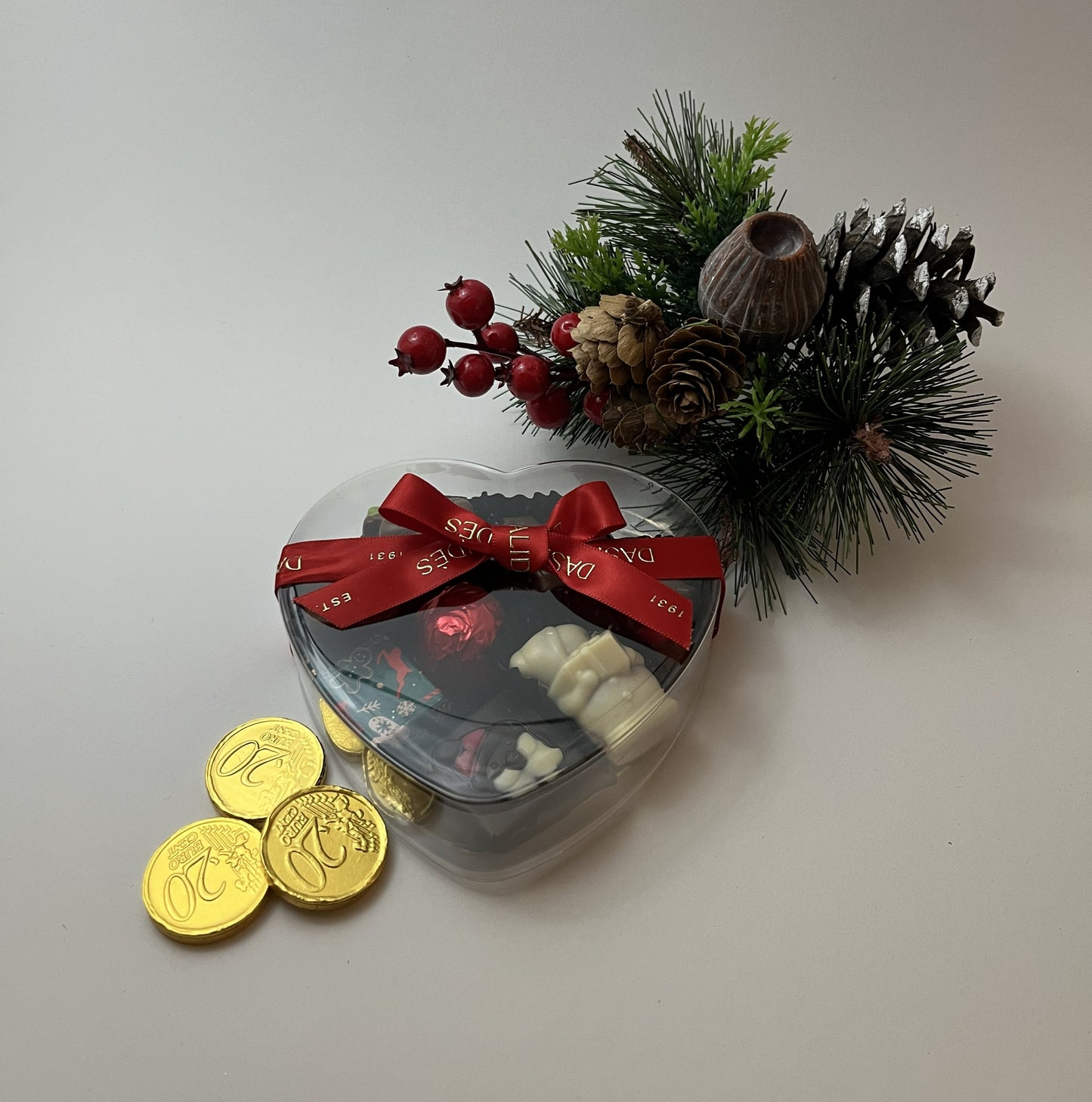 Празнична бонбониера Daskalidès Black Sea с форма на сърце 33.00 лв / 16.87 €