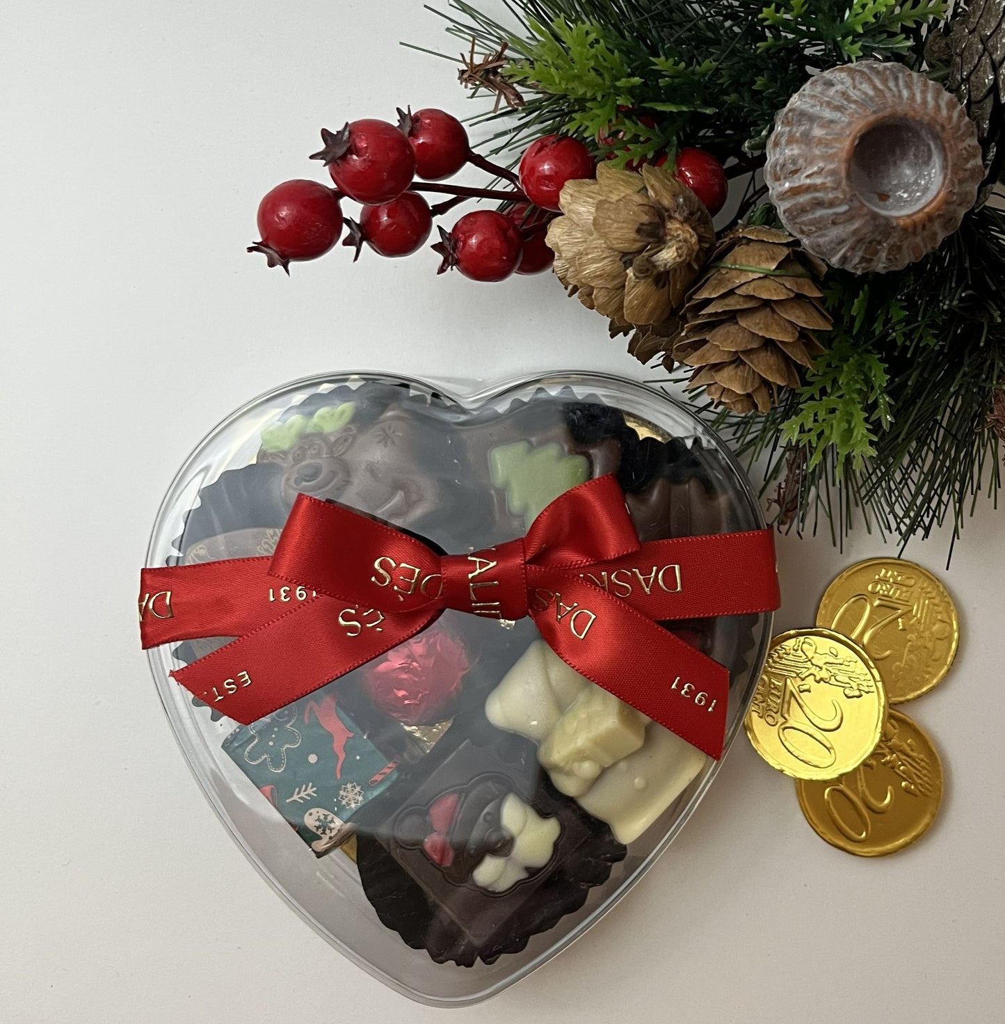 Празнична бонбониера Daskalidès Black Sea с форма на сърце 33.00 лв / 16.87 €